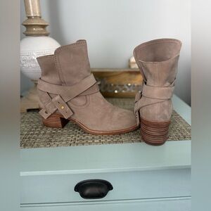 Ugg Chic Taupe Ankle Boots with Strap. Only worn one time.